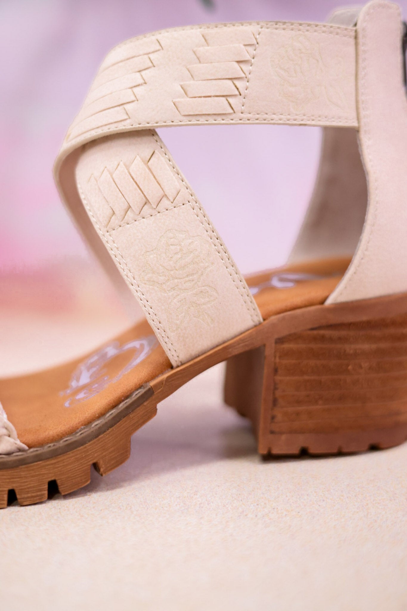 Very G "Vana" Cream Heeled Sandals