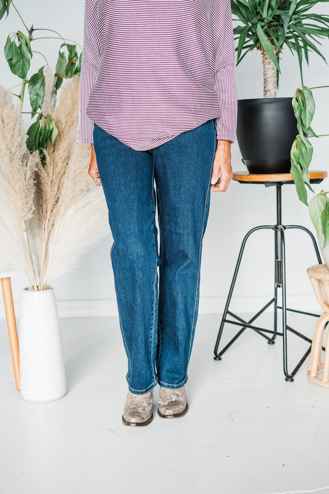 Judy Blue Straight Leg Tummy Control Jeans - Whiskey Skies
