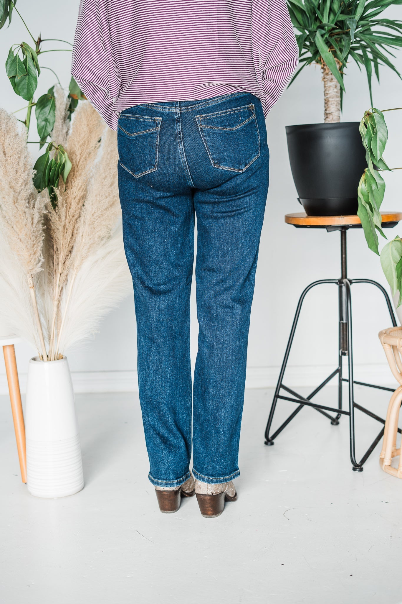 Judy Blue Straight Leg Tummy Control Jeans - Whiskey Skies
